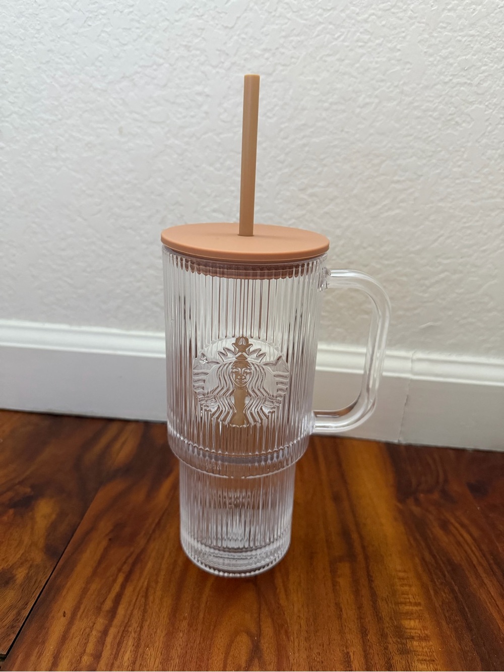 Starbucks 2026 Fall Ribbed Glass Tumbler with Handle Tan Lid & Straw